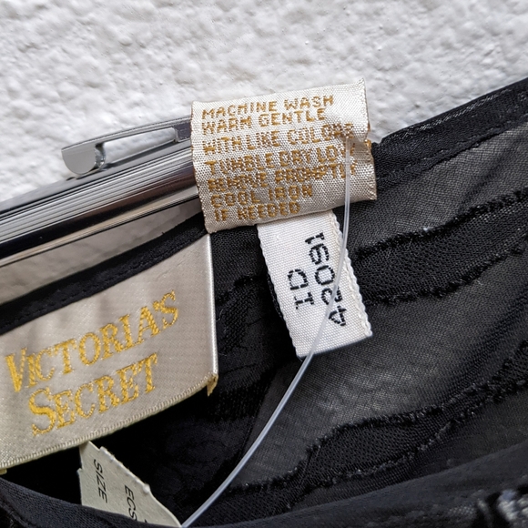 90s Victoria's Secret Gold Label sheer black slip dress size Large NWT - Picture 7 of 7